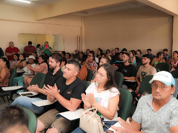 Prefeitura reúne ambulantes e barraqueiros para planejar o Carnaval